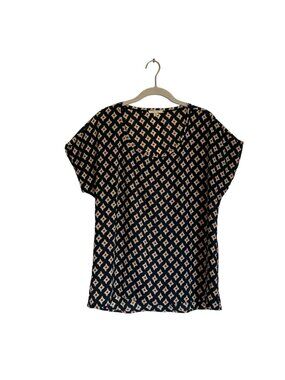 Pleione Women's Cap Sleeve Geometric Print Top in Black - Size Small